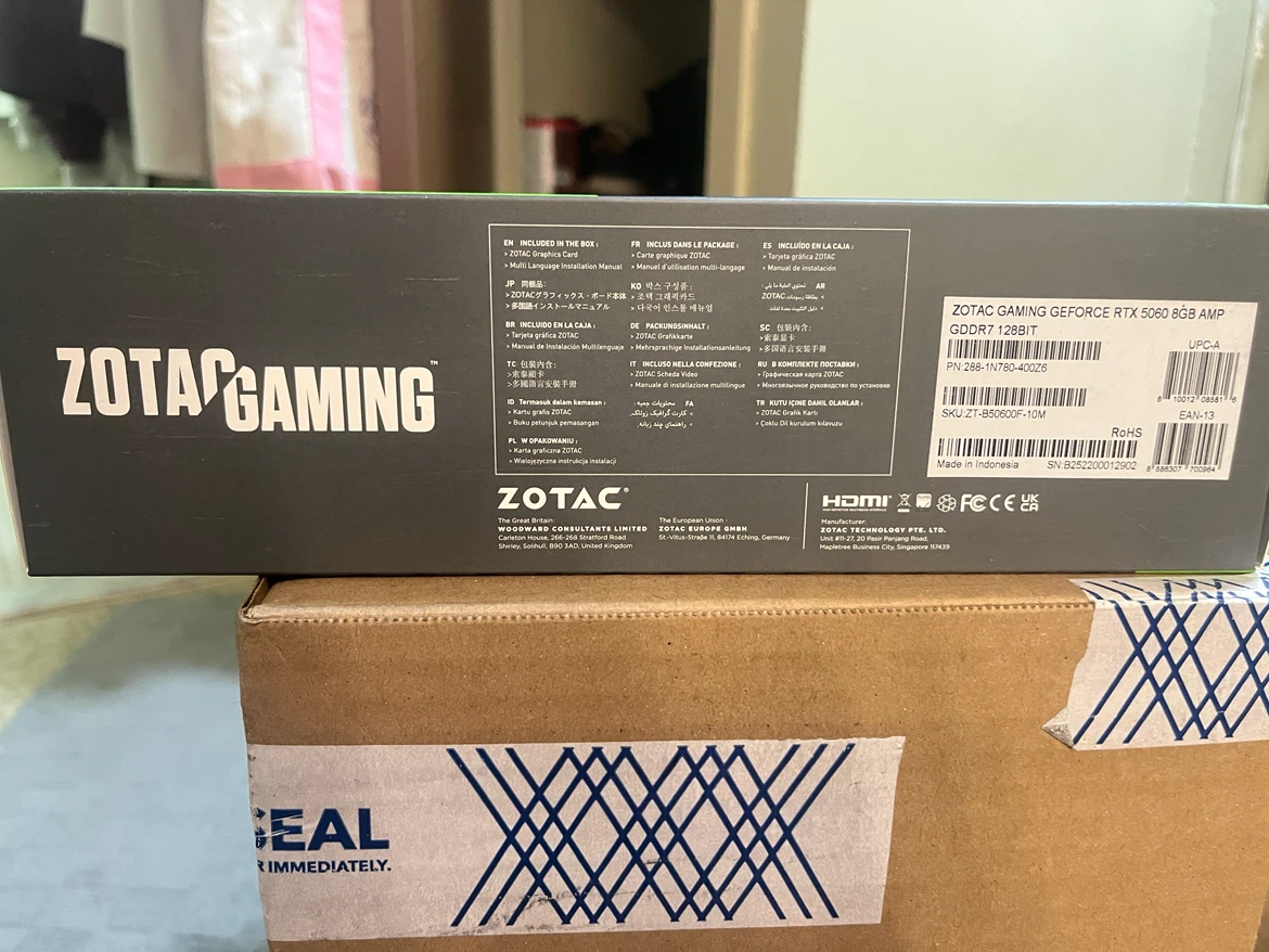 ZOTAC Gaming GeForce RTX 5060 8GB AMP - photo 3