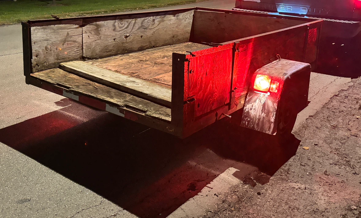 Utility Trailer - photo 2