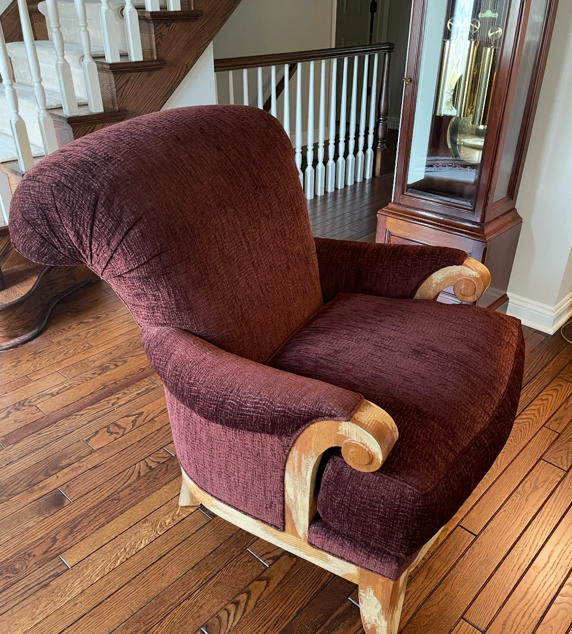 Vintage Upholstered Accent Chair - photo 2