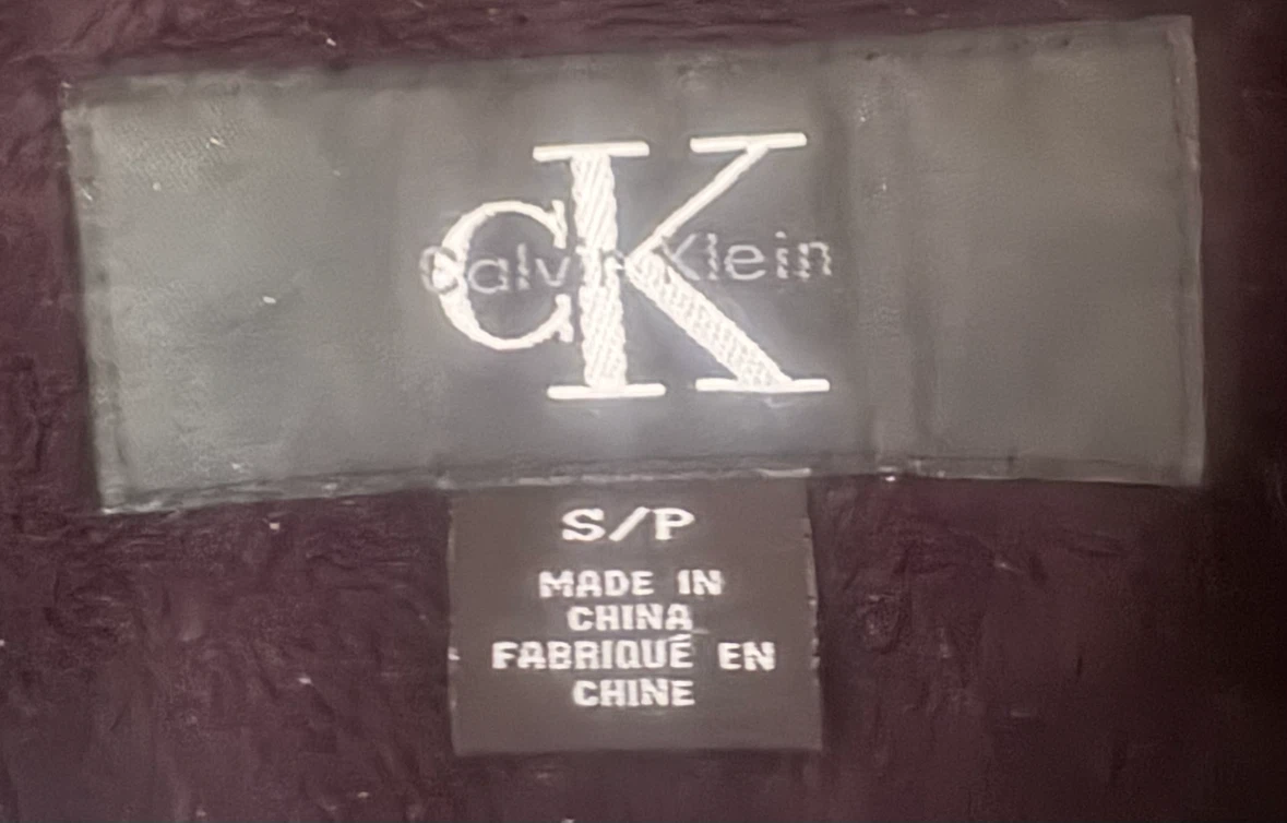 Calvin Klein coat (In good condition)(Small) (Free) - photo 3