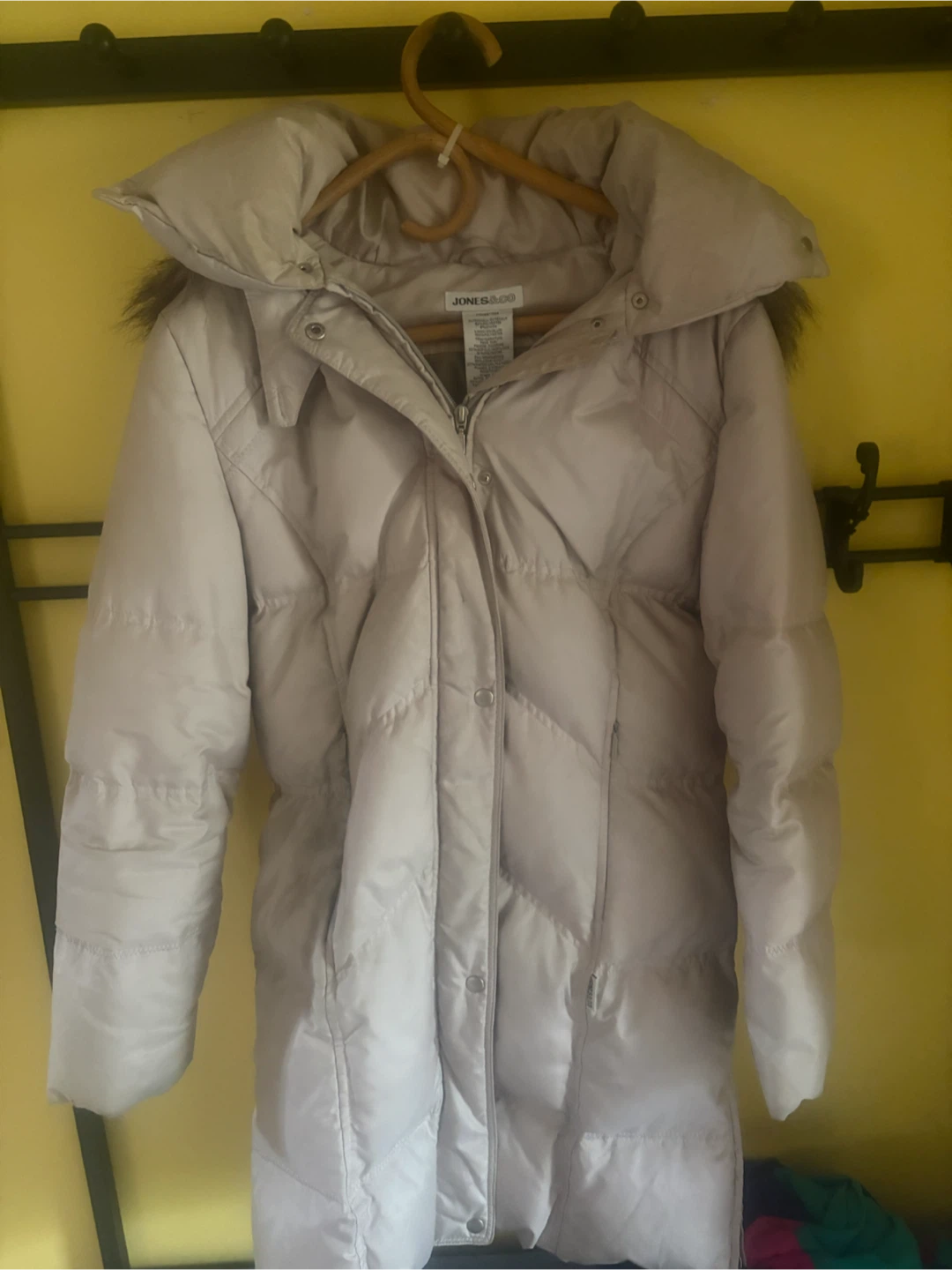 Jones&Co winter coat (In good condition) (Large) (Free)