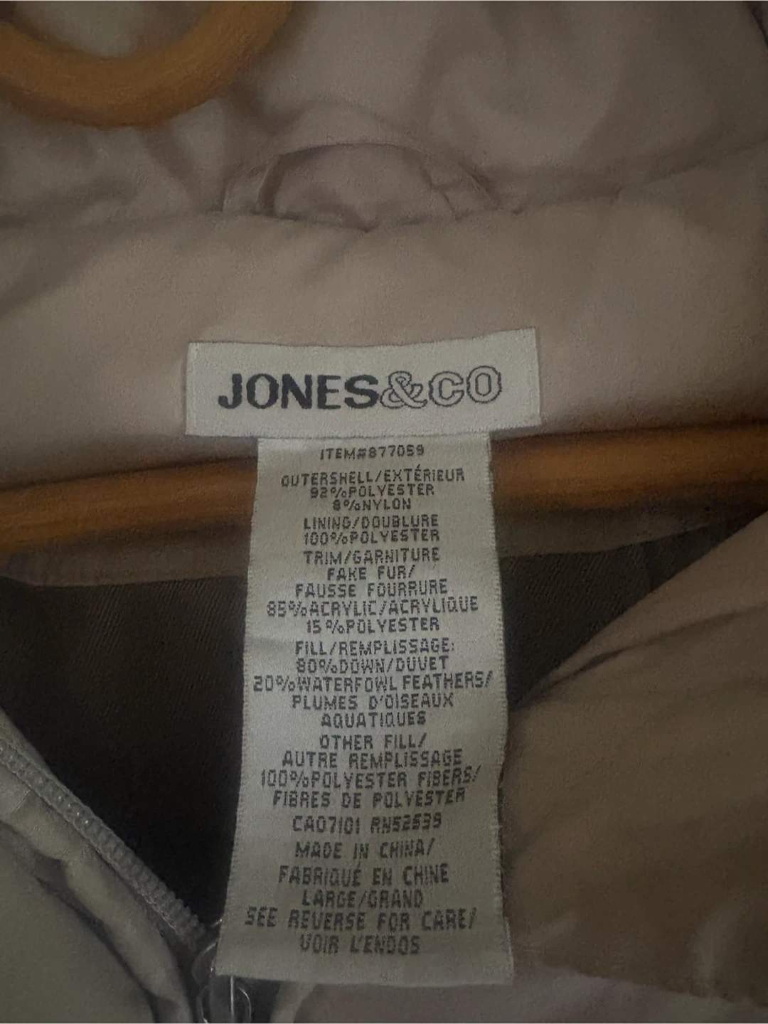 Jones&Co winter coat (In good condition) (Large) (Free) - photo 4