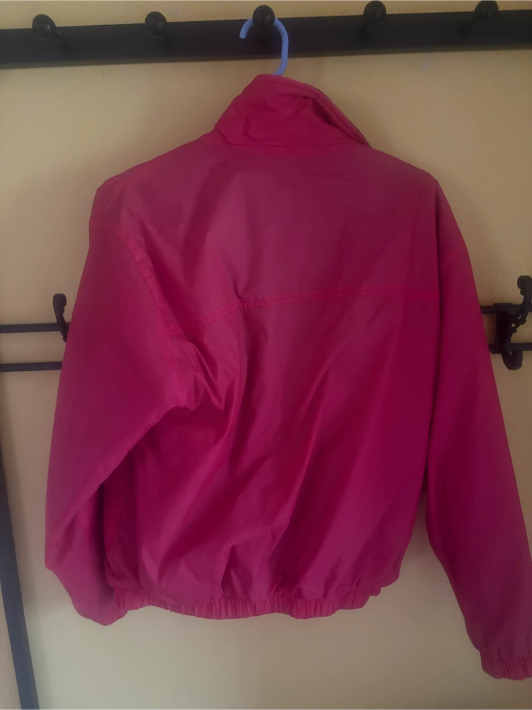 Coat (In good condition) (Medium) (Free) - photo 3