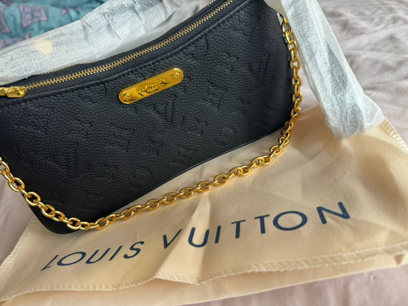 Louis Vuitton Black Monogram Empreinte Pochette - photo 5