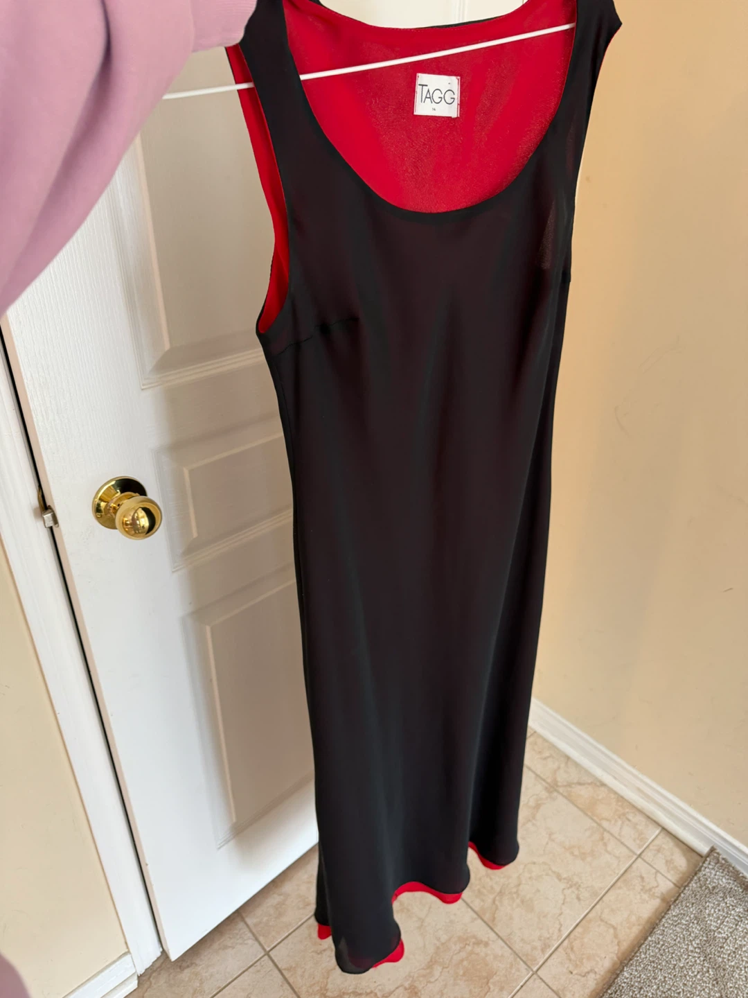 TAGG Black and Red Dress - photo 2