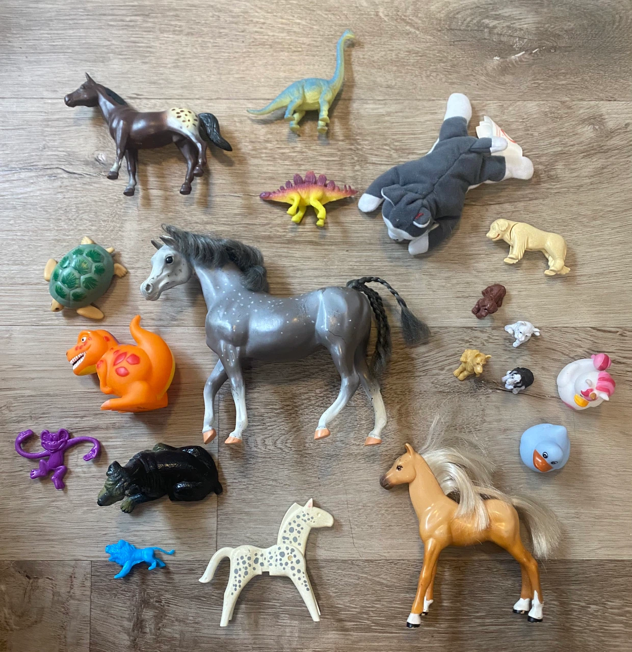 Assorted animal toy lot