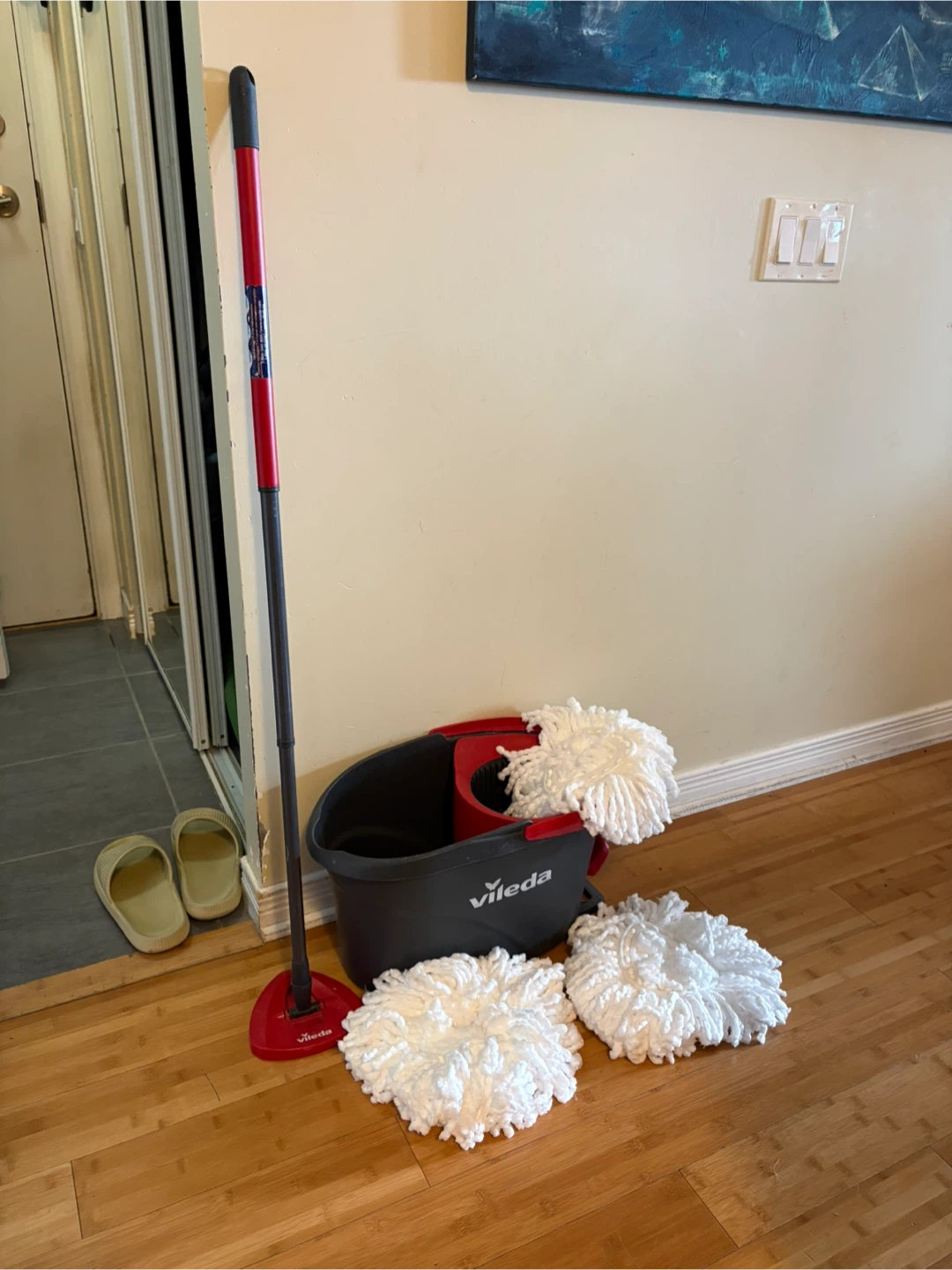 Vileda EasyWring Spin Mop with Bucket and 3 Refills