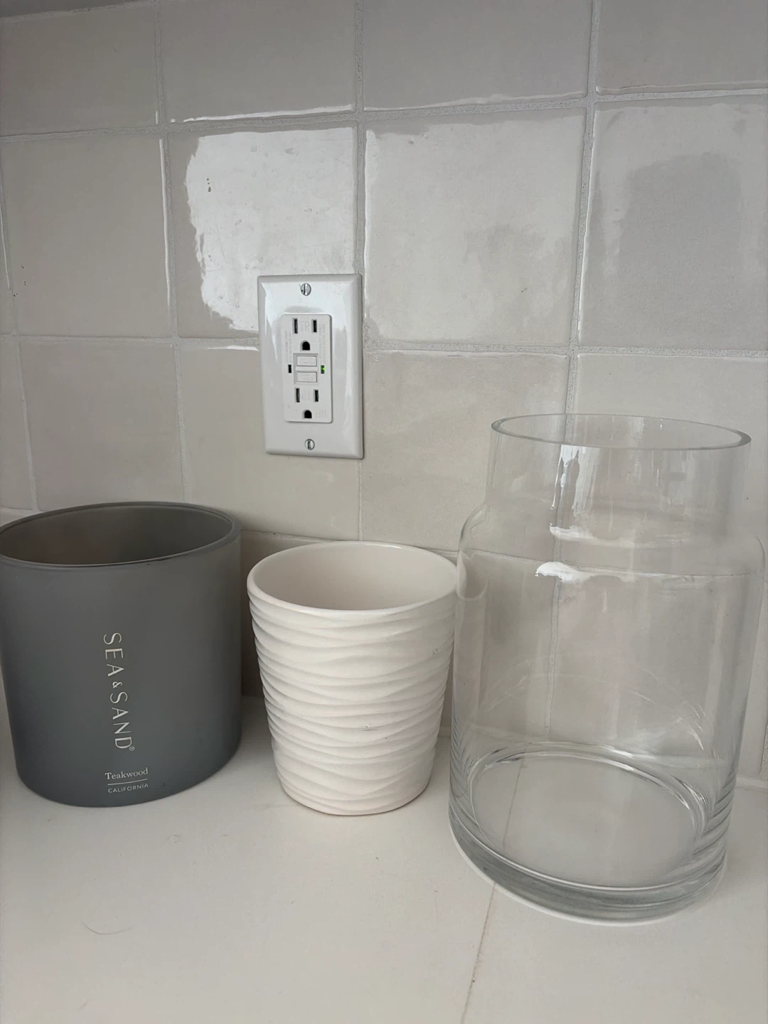 Set of 3 Assorted Planters and Vase