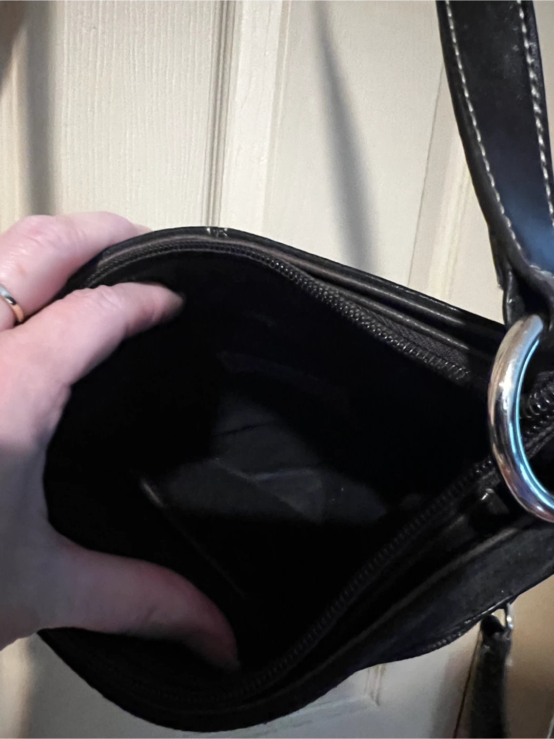 Black crossbody purse - photo 5