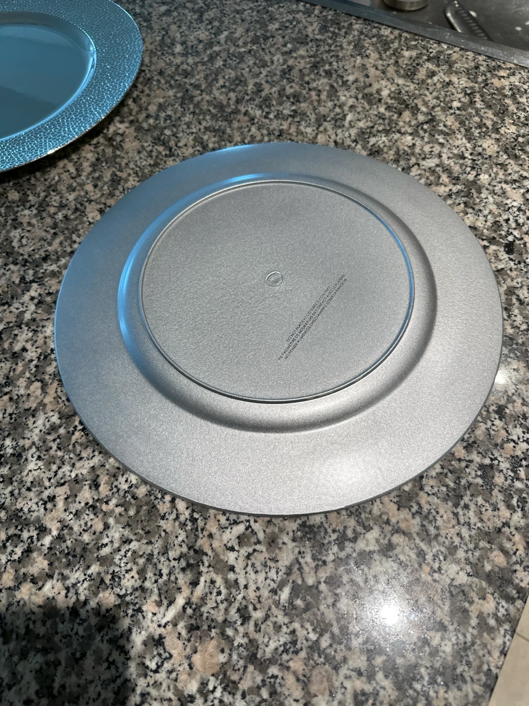 Set of Silver Charger Plates (Plastic) - photo 2