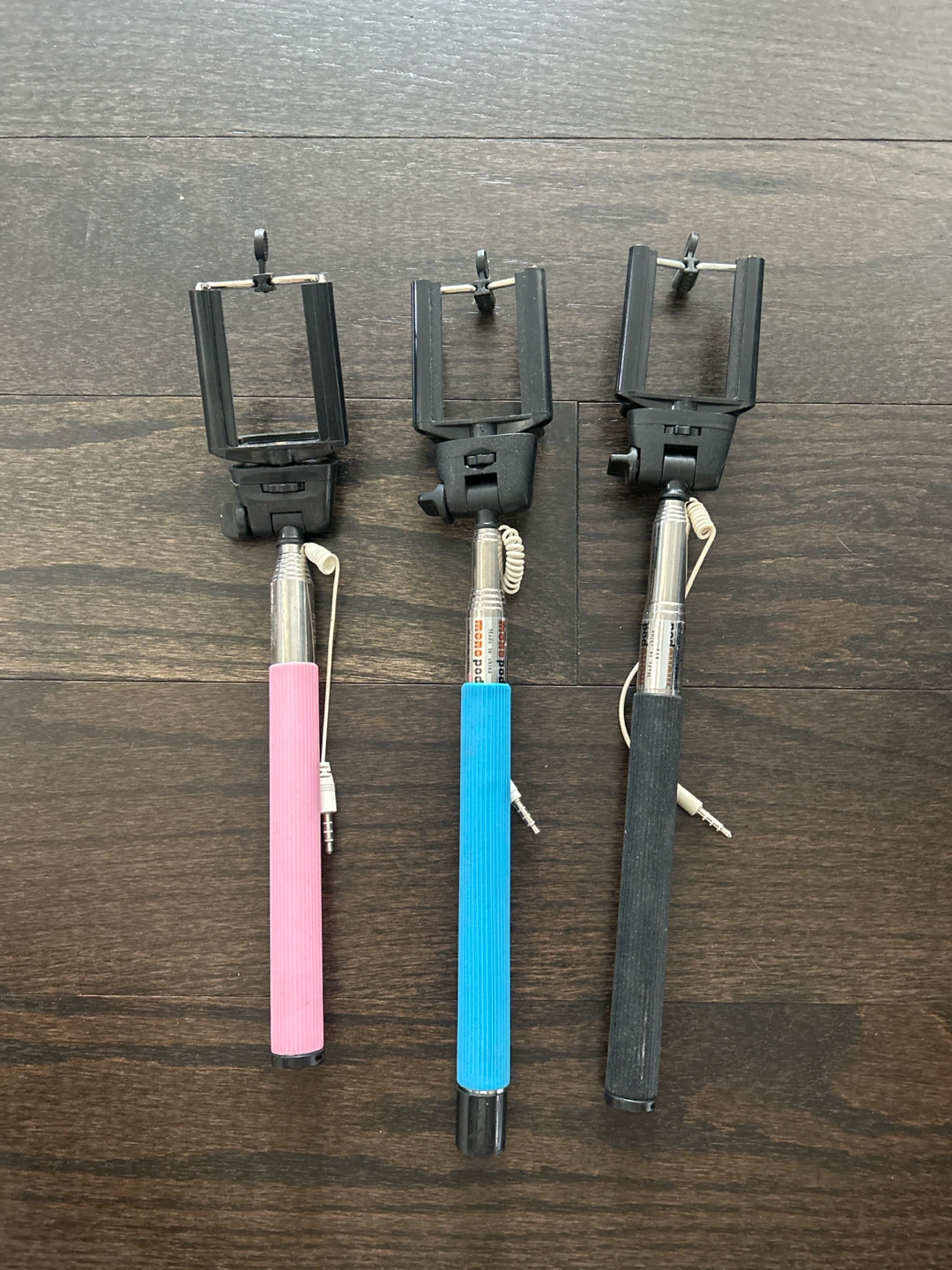 Monopod selfie sticks