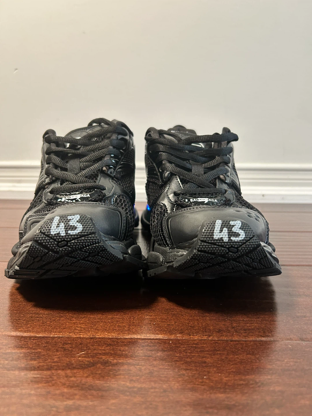 Balenciaga LED Runners - photo 4