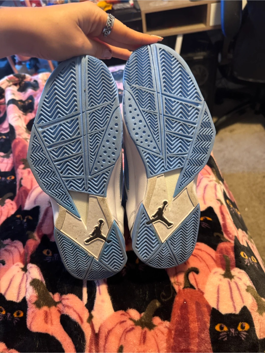 Nike Jordan True Flight Blue and White Shoes - photo 3