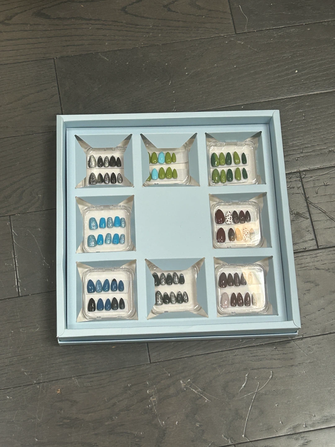 Handmade Press-On Nails Set- Reusable - $80 Whole Box - Toronto - photo 2