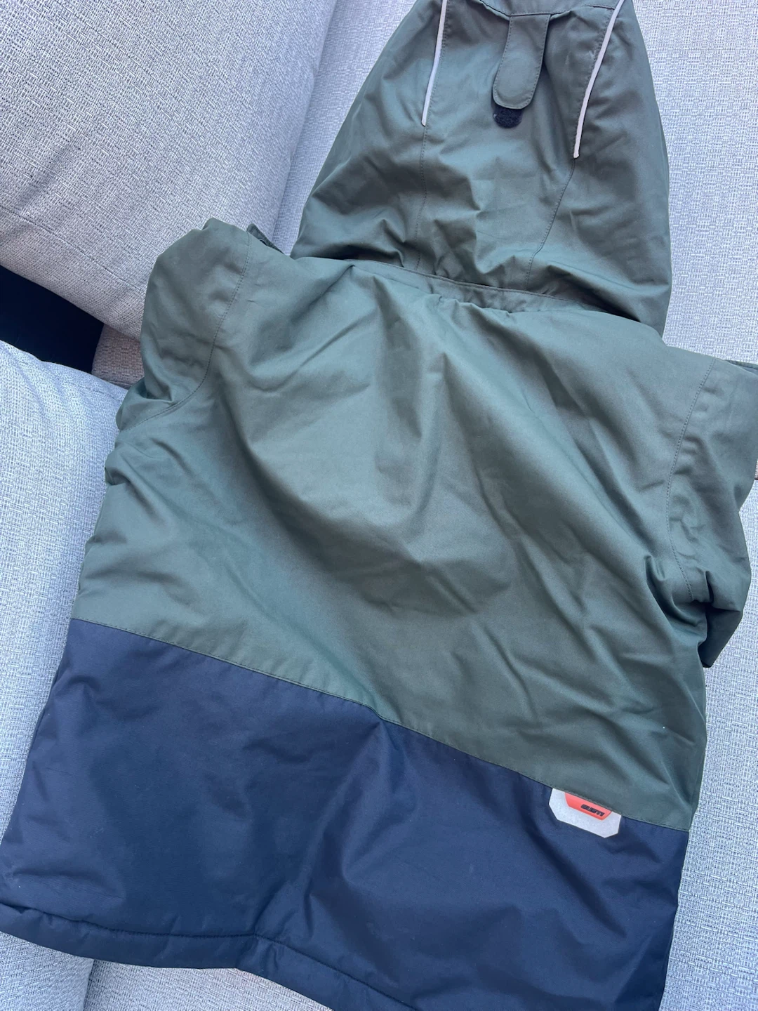 Gusti Kids Winter Jacket Size 6 - photo 4