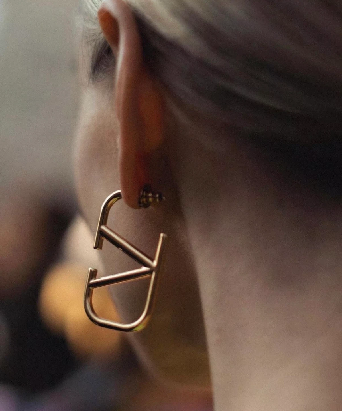 Authentic Valentino black VLogo Signature Earrings - photo 4