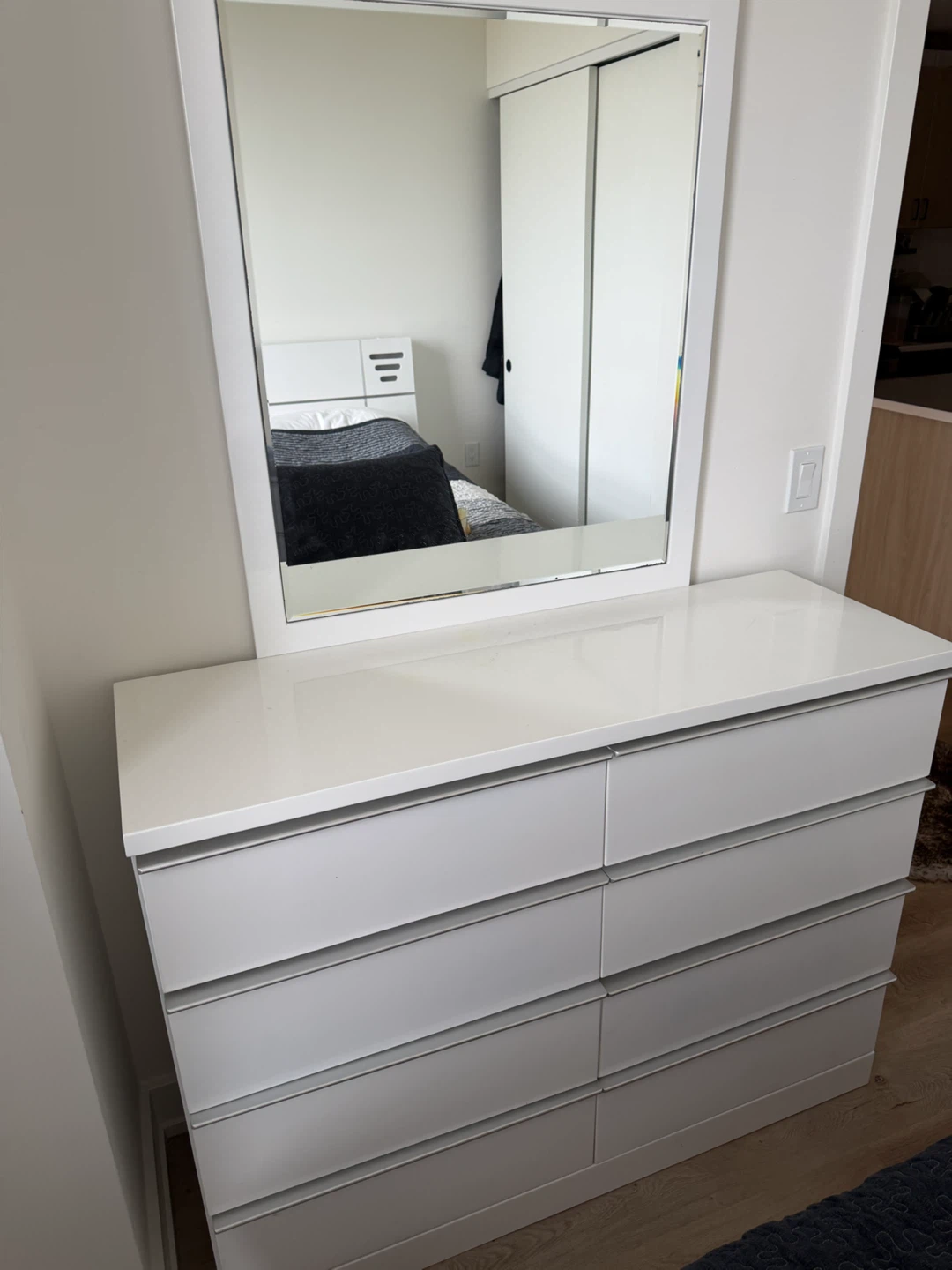 queen Bedroom full Set/ Mattress included! - photo 3