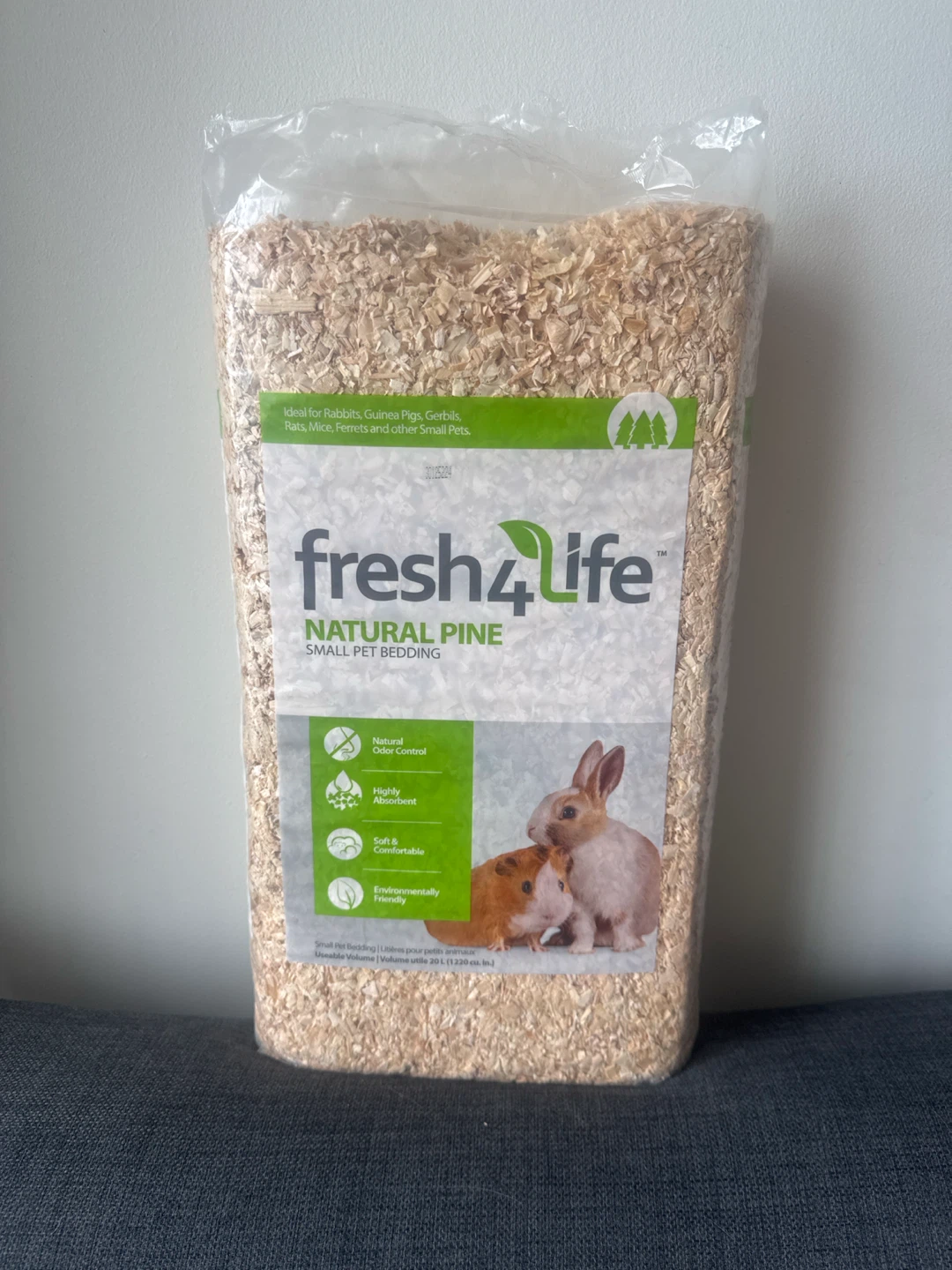 Fresh4Life Natural Pine Small Pet Bedding 20L