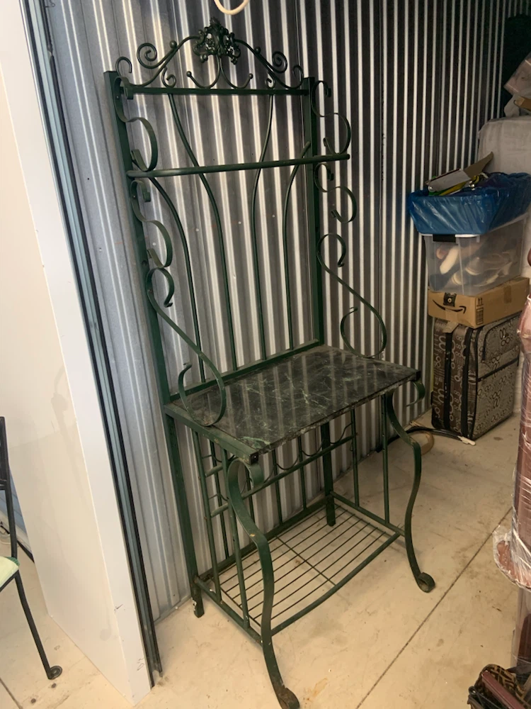 Storage contents sale good quality must go - photo 5