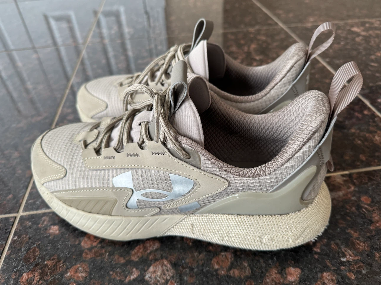 Under Armour HOVR Mega Running Shoes Unisex M 8.5/ W 10 - photo 2