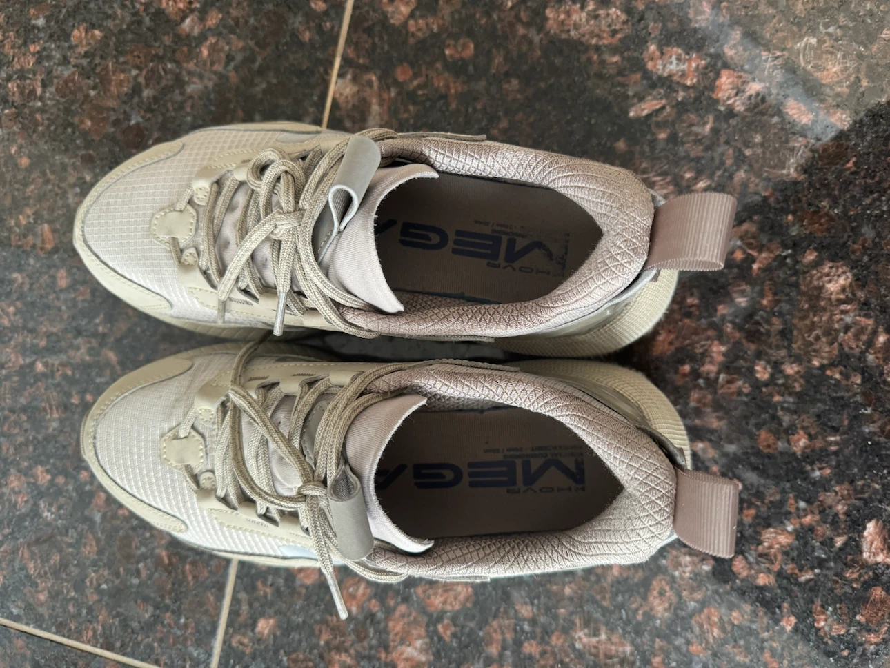 Under Armour HOVR Mega Running Shoes Unisex M 8.5/ W 10 - photo 3