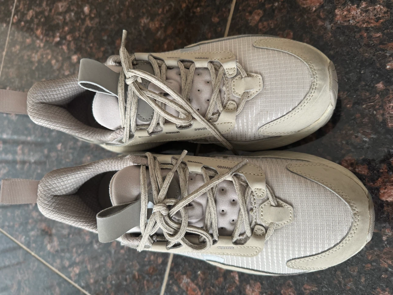 Under Armour HOVR Mega Running Shoes Unisex M 8.5/ W 10 - photo 4