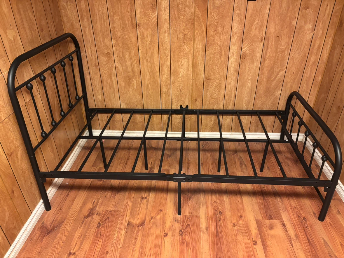 Single size Bed Frame - photo 2