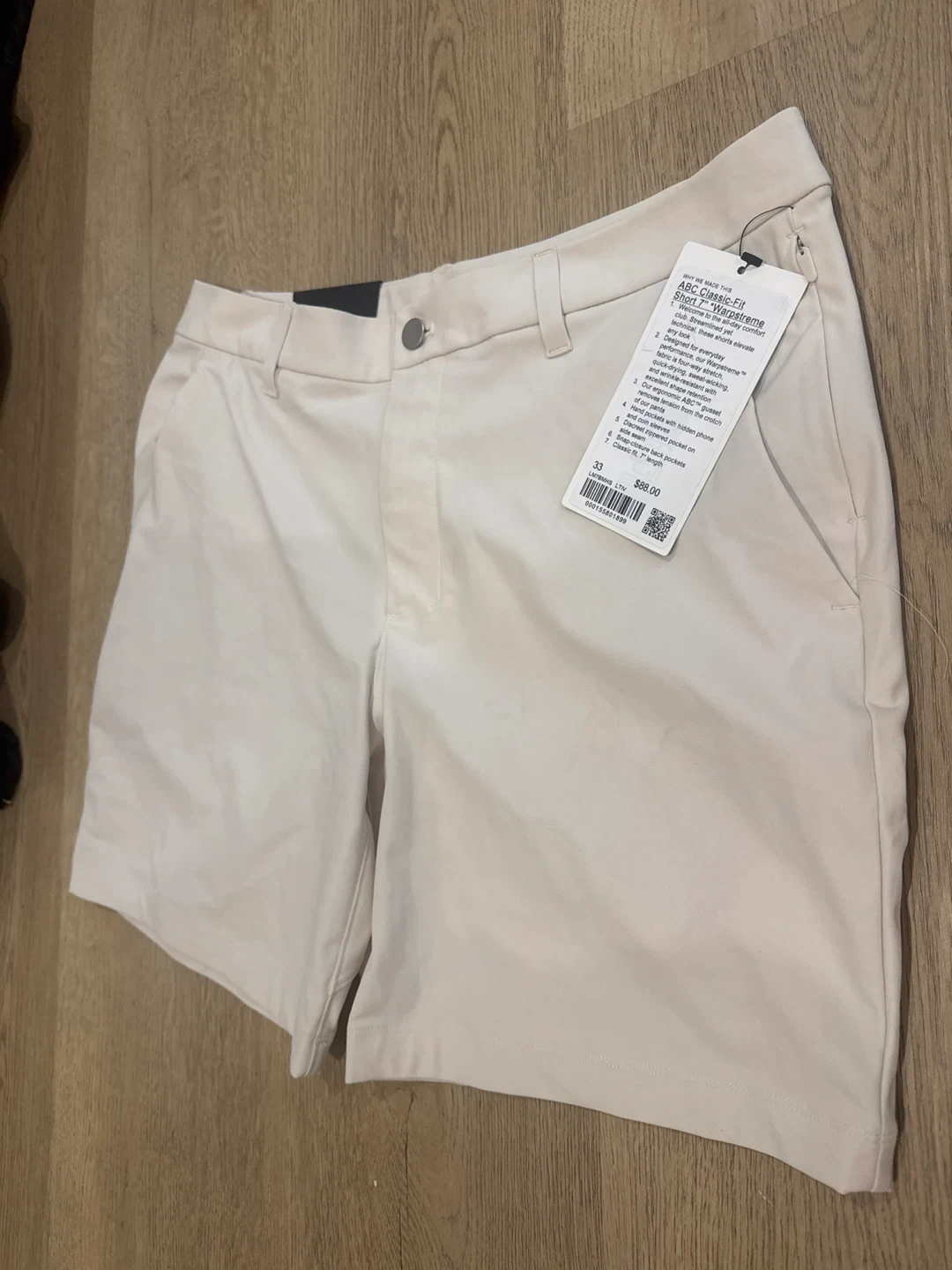 Lululemon ABC Classic-Fit Short 7 inch Warpstreme - Size 33