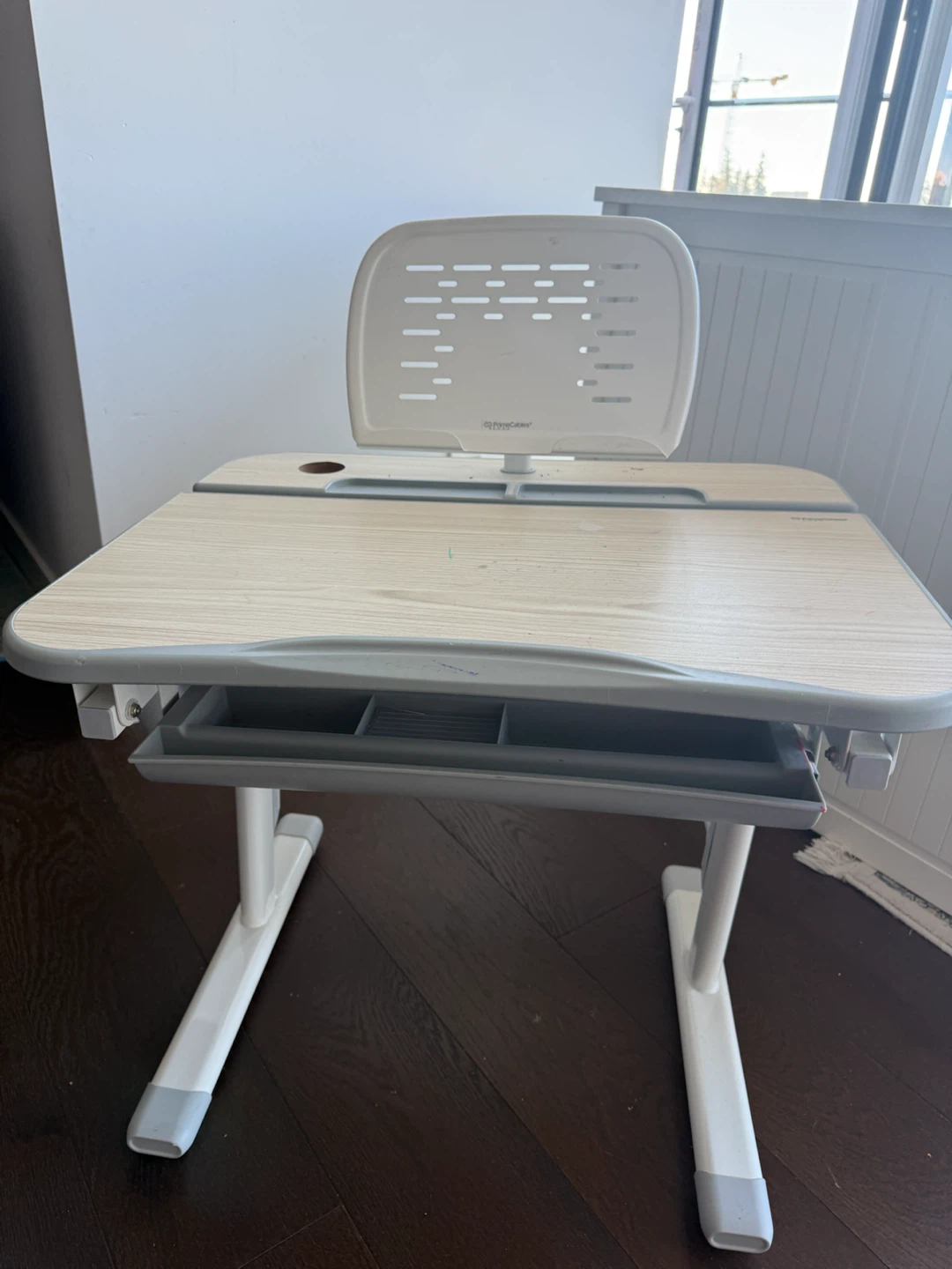 PrimeCables Kids Adjustable Desk and Chair Set - photo 2