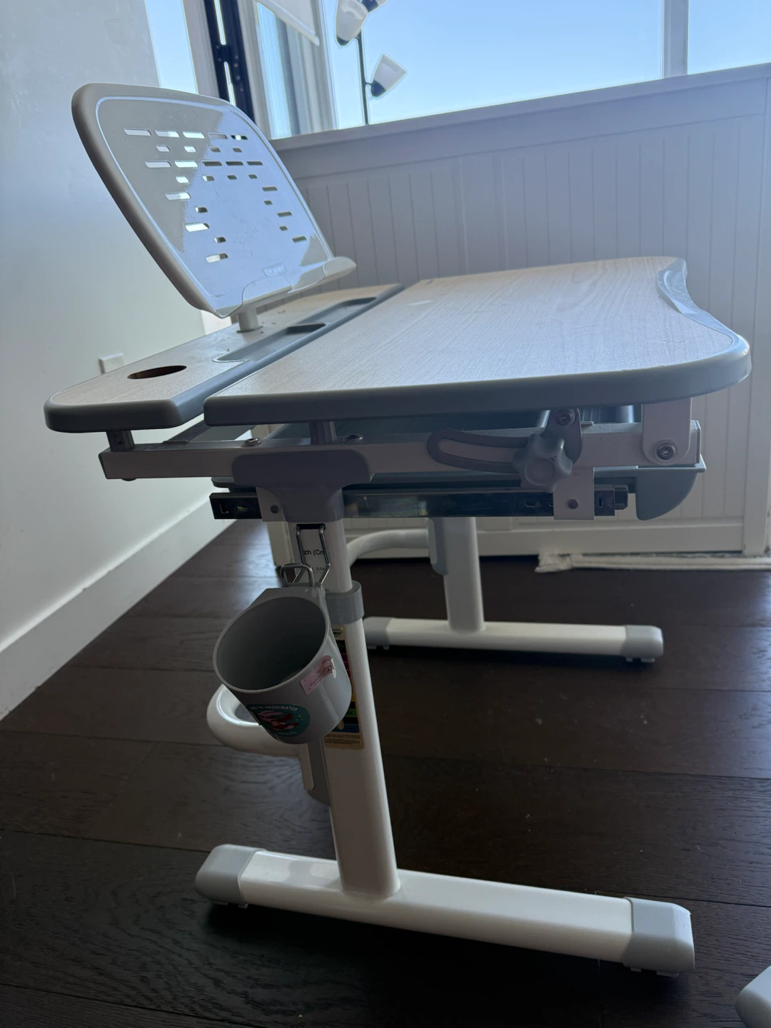 PrimeCables Kids Adjustable Desk and Chair Set - photo 5