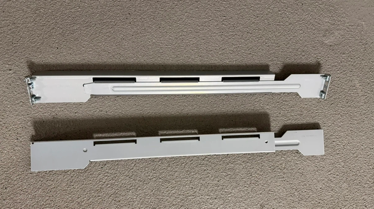 NETAPP brand RACK RAIL KIT w/ Screws - photo 2