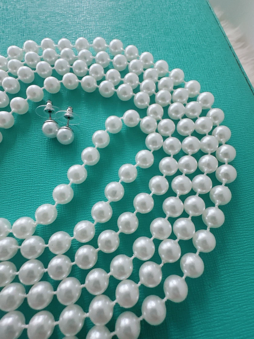 White faux pearl necklace and earring set - photo 4