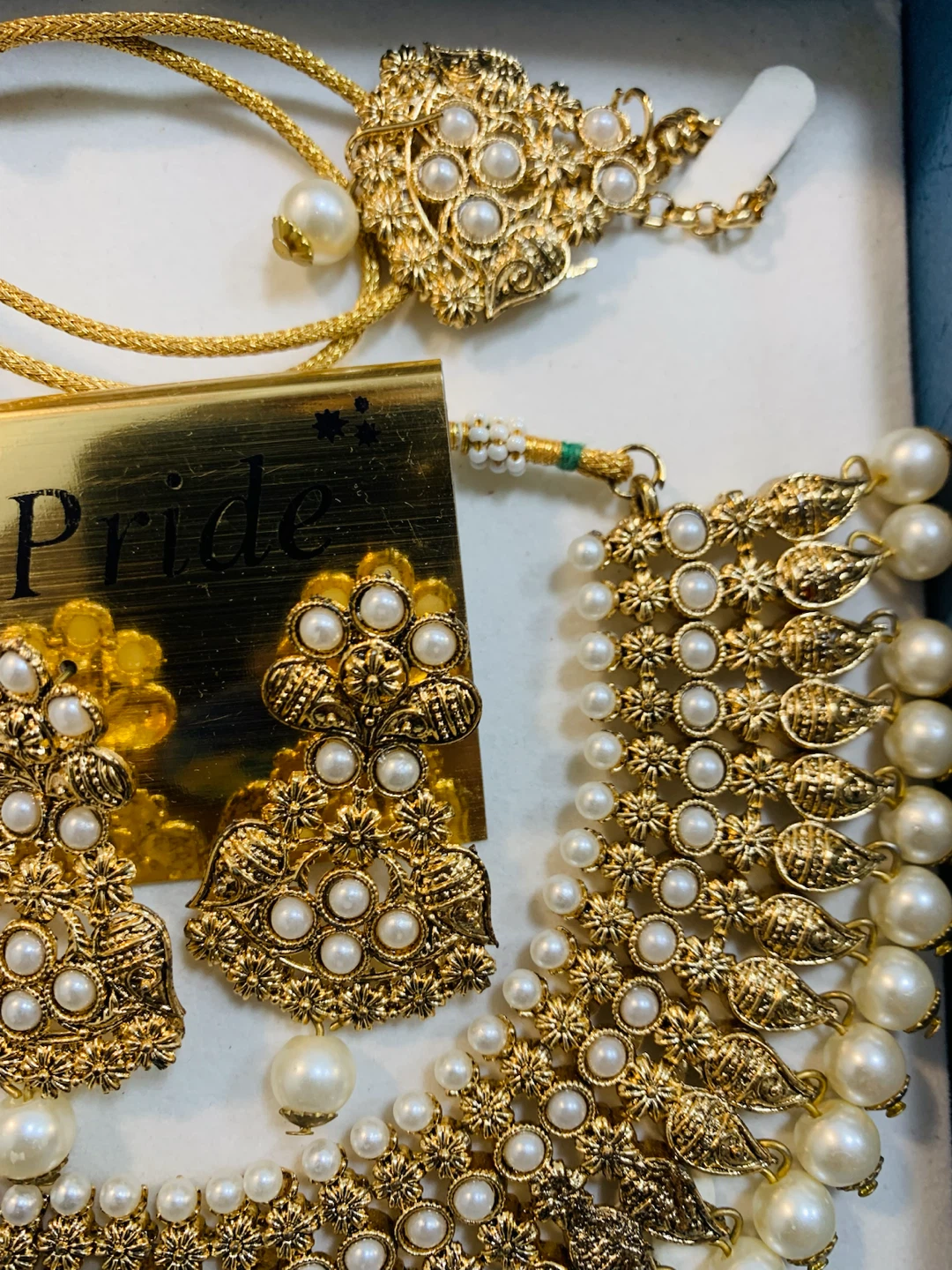 Antique Gold Pearl Bridal Jewellery Set with Maang Tikka - photo 4