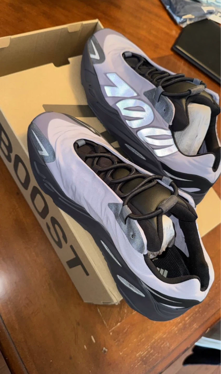 Adidas Yeezy 700 MNVN Geode Size 13 - photo 3