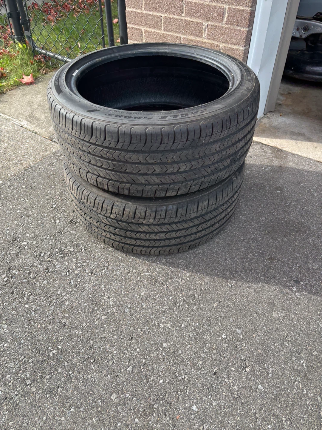 2 Goodyear Eagle Sport All-Season Tires – 235/40R18 – 95% Tread