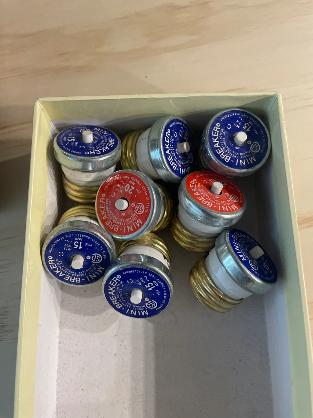 Lot of 8 Breaker-fuses