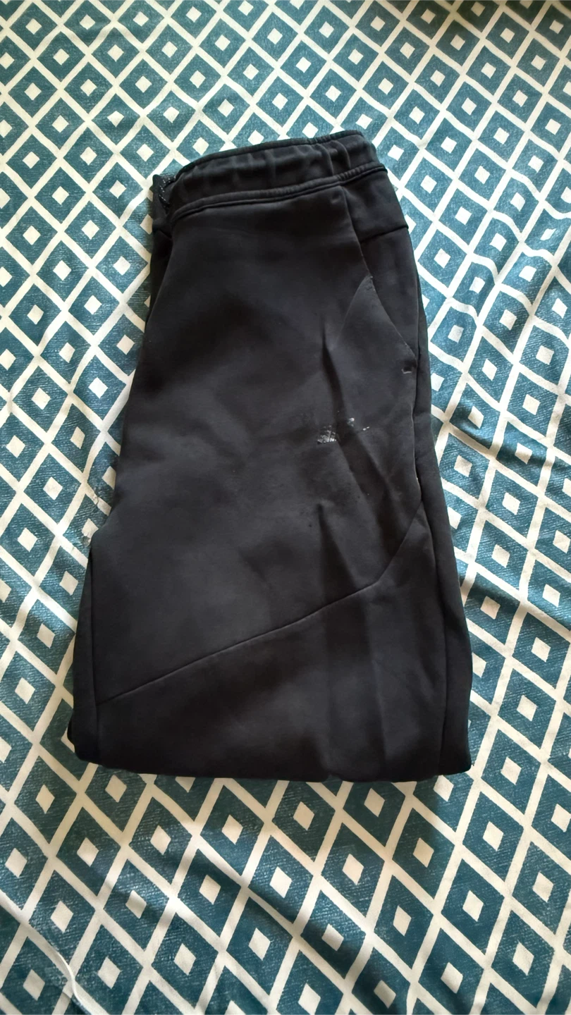 Nike Tech Fleece Black Joggers