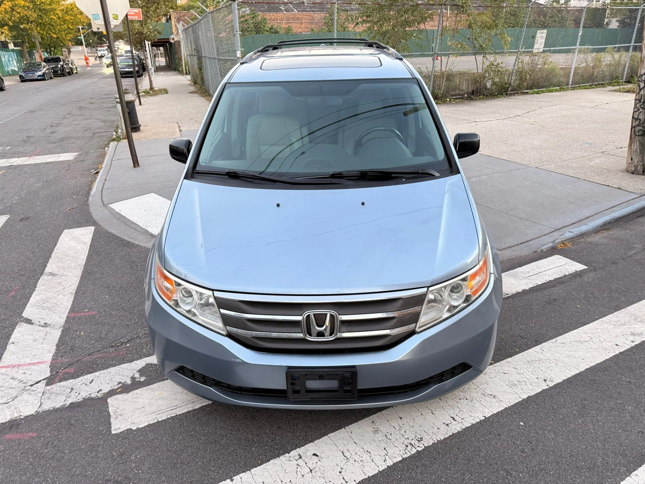 Car - photo 4