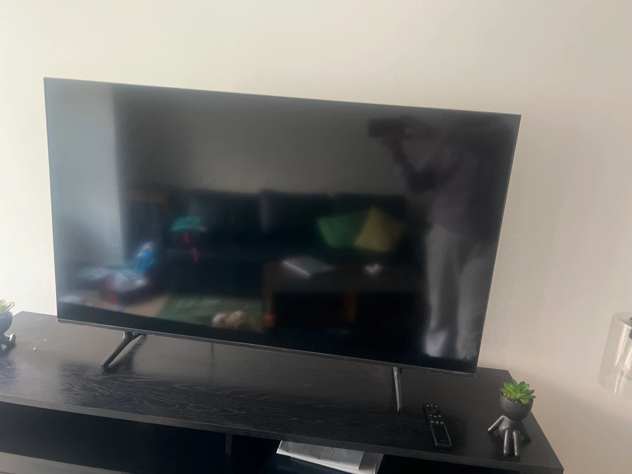 Samsung Q60 50-inch Smart TV