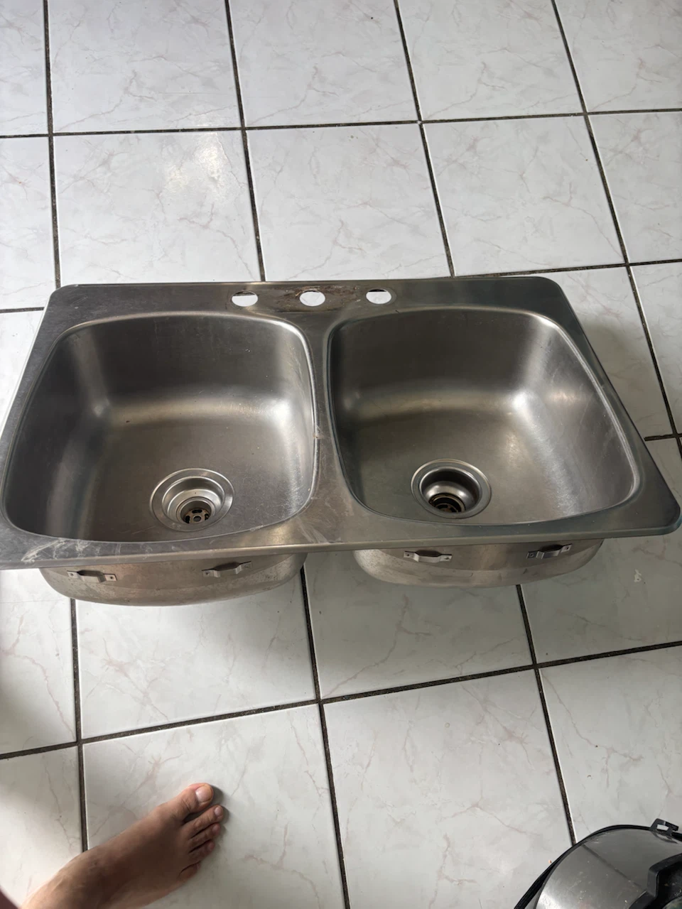 Double sink for kitchen $120