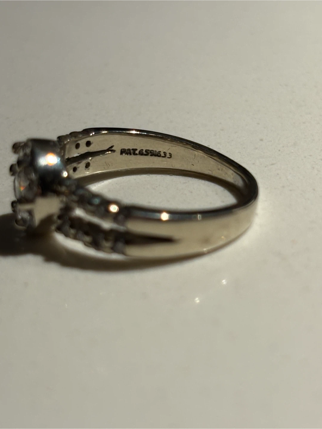 14k white gold ring with diamonds (size 7) - photo 5