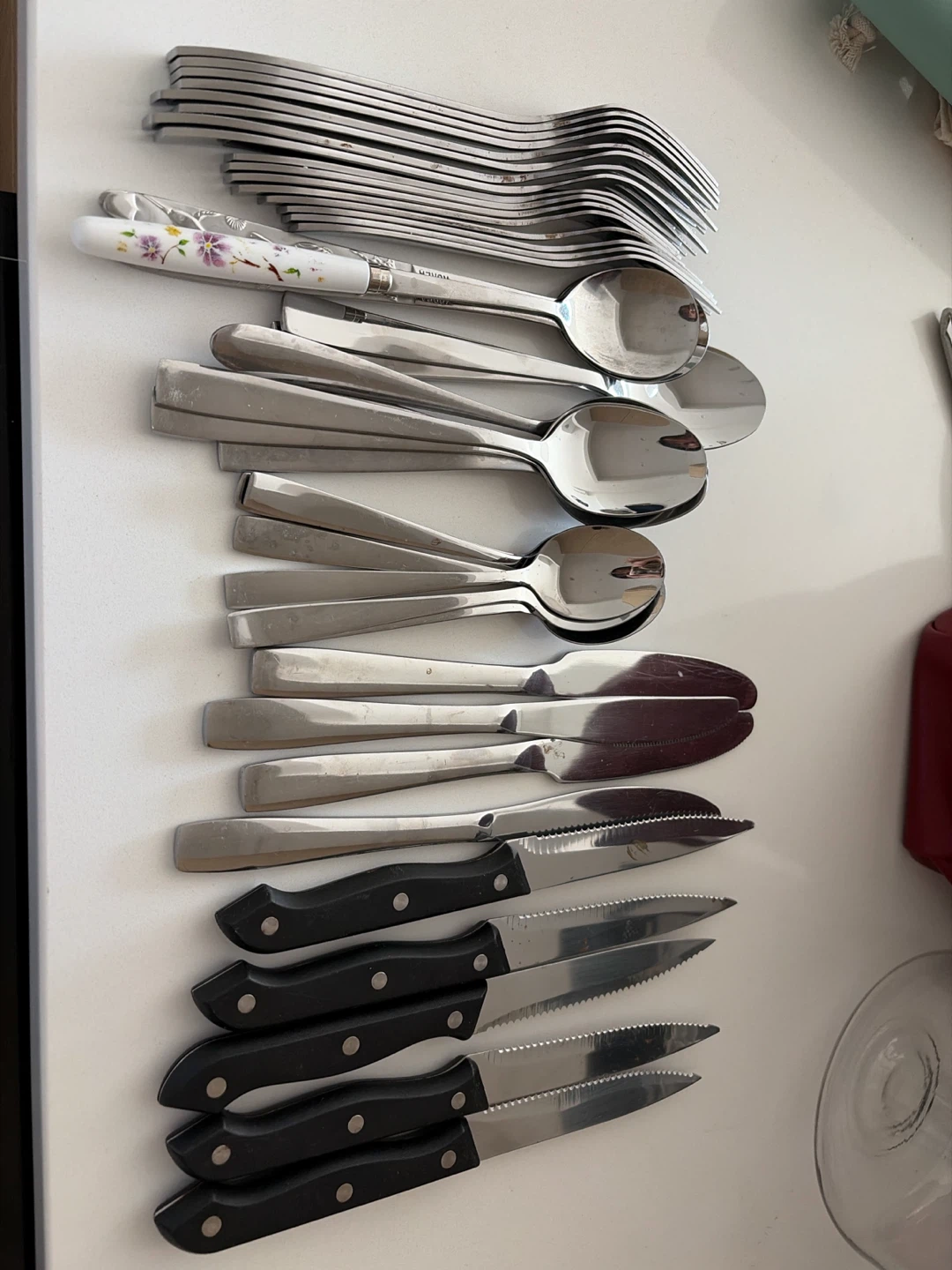 Assorted utensils set knife fork spoon