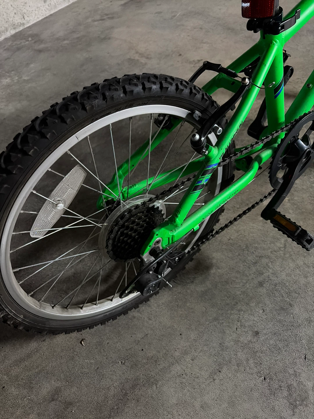 CCM Flow 20-inch Kids Mountain Bike - photo 5