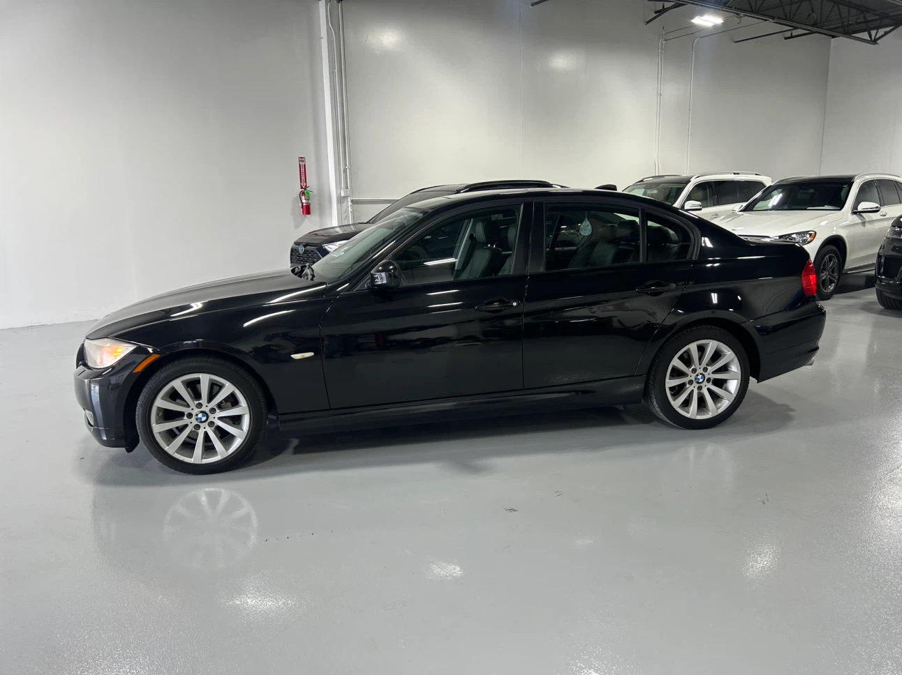 BMW 328i xDrive AWD - photo 2