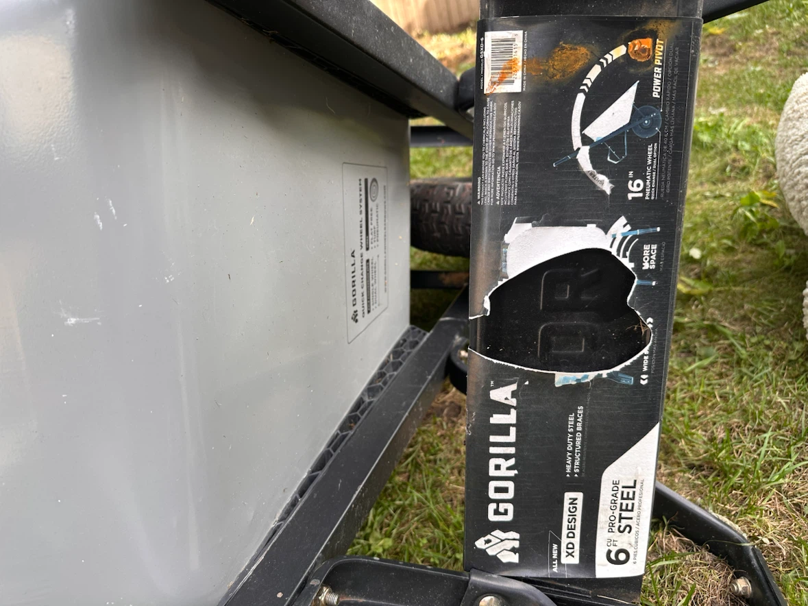 Gorilla Pro-Grade 6 Cubic Foot Wheelbarrow - photo 5