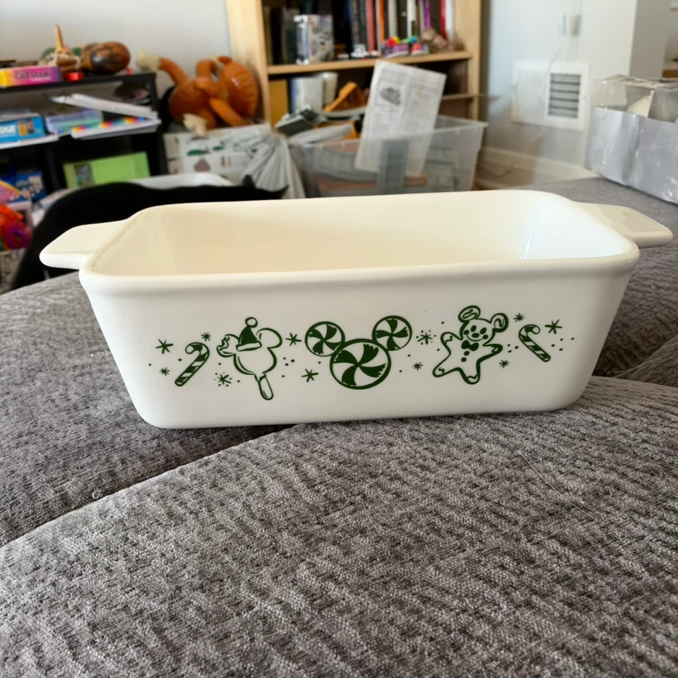Disney Holiday Stoneware Baking Dish