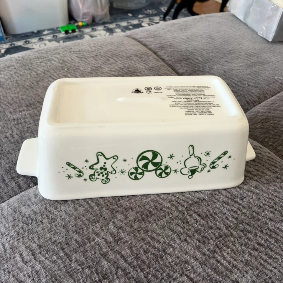 Disney Holiday Stoneware Baking Dish - photo 3