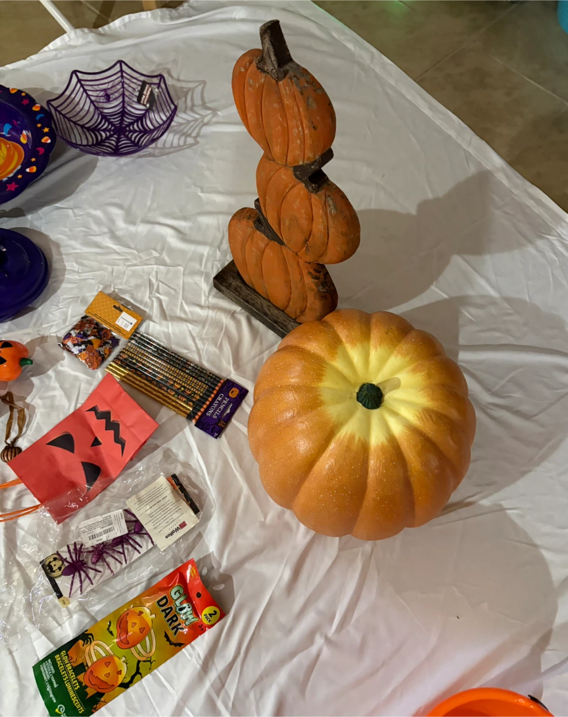 Halloween Decoration and Party Supplies Bundle - photo 4