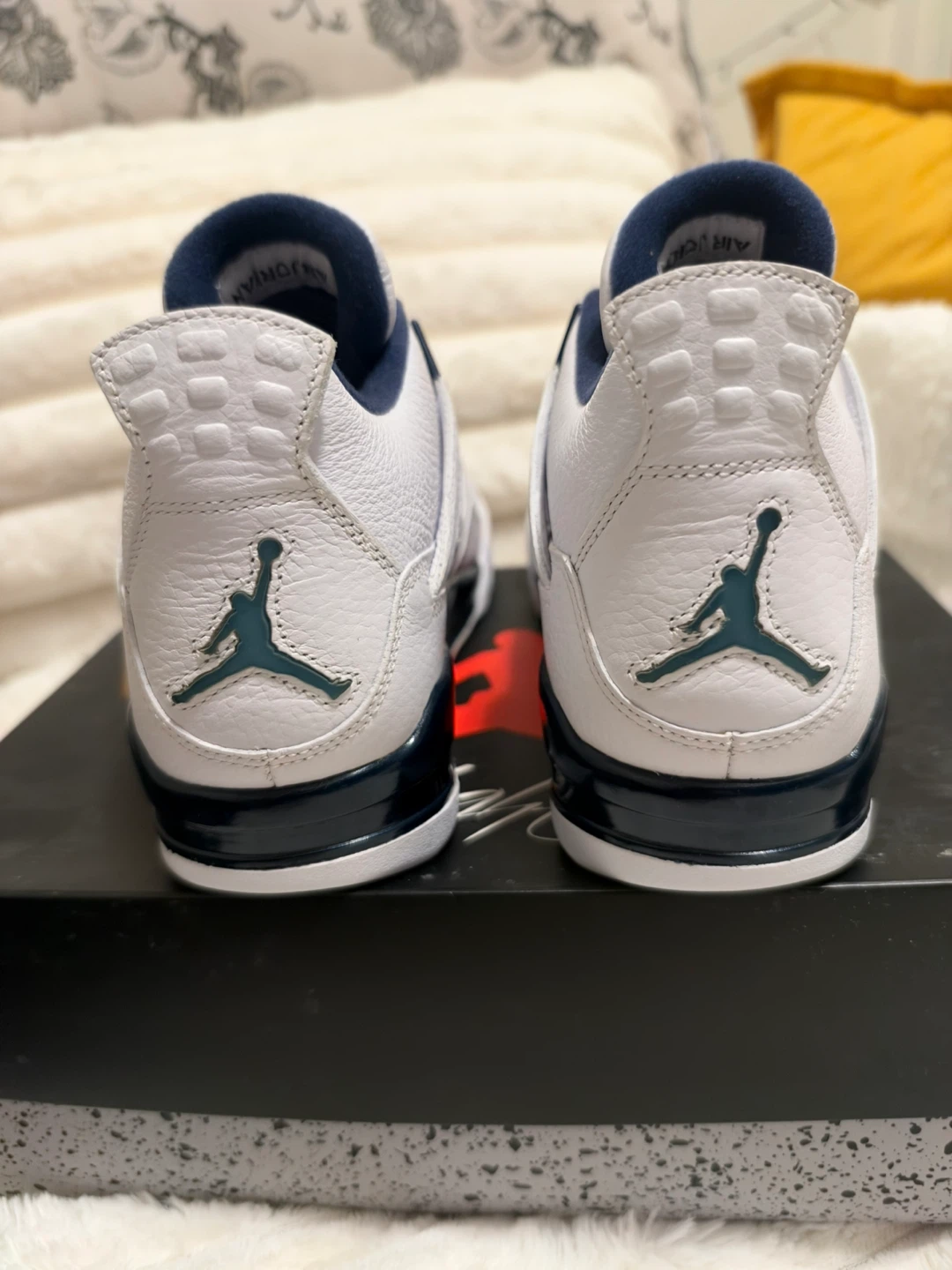 Nike Air Jordan 4 legend blue - photo 2
