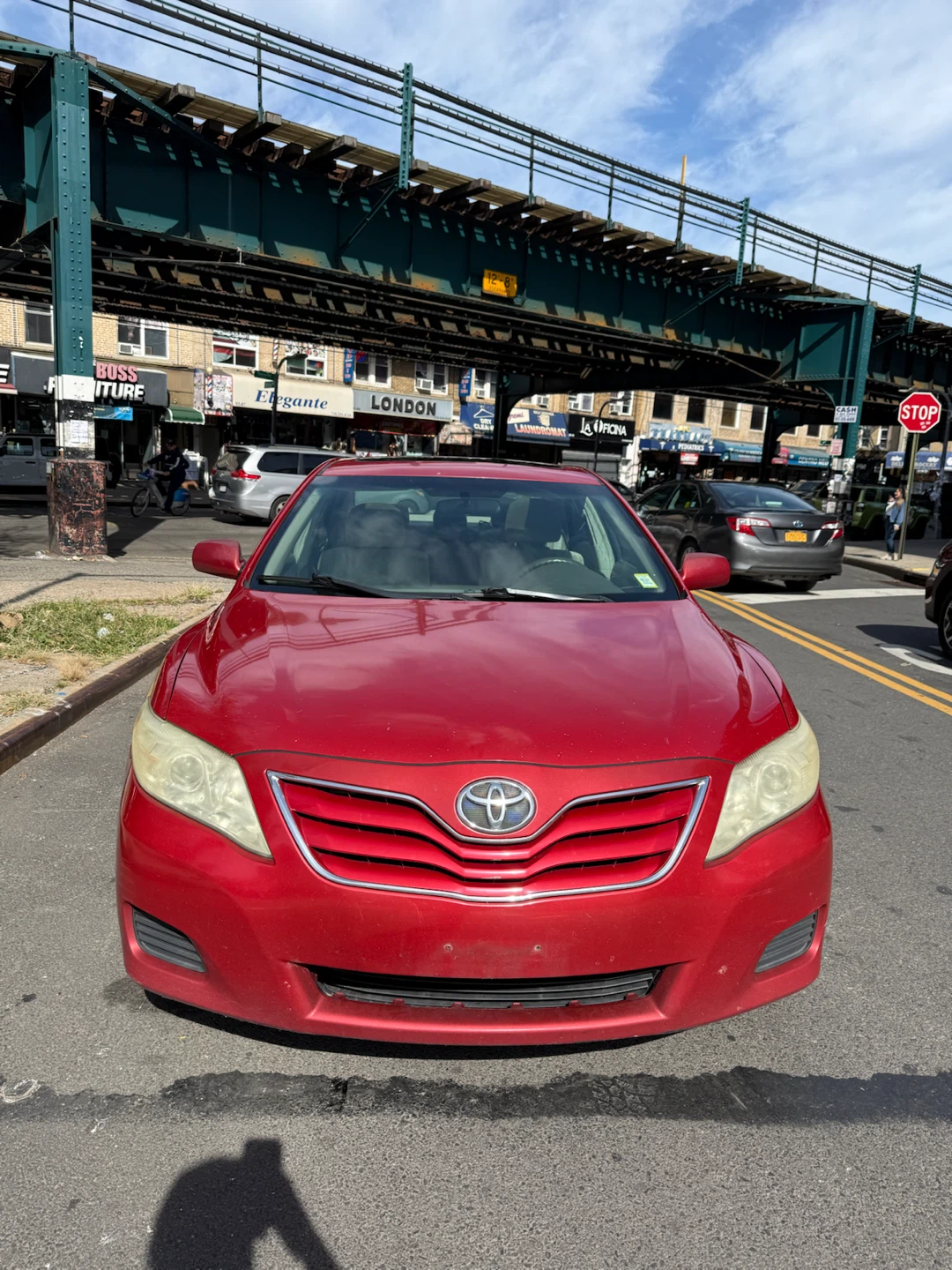 2011 Toyota Camry LE - photo 3